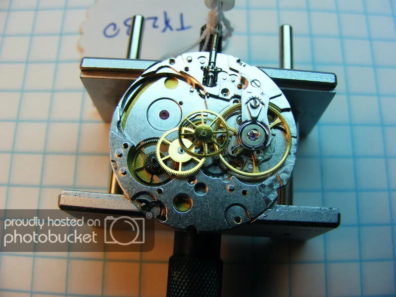 TY2130MovementTearDown4_zpsa7a44d3d.jpg